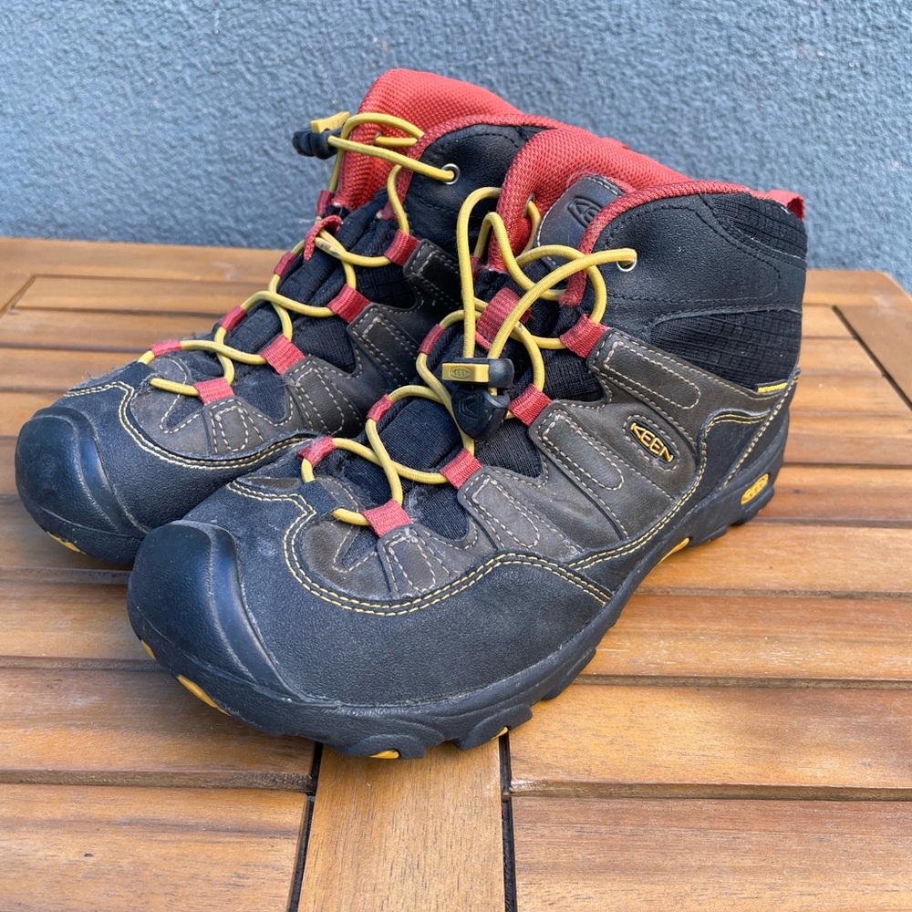 Keen - Pagosa Mid WaterProof Black Olive Yellow Hiking Boots - Youth 5